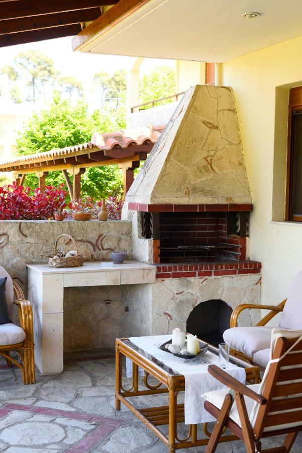 Sani Beach Villa Экстерьер фото