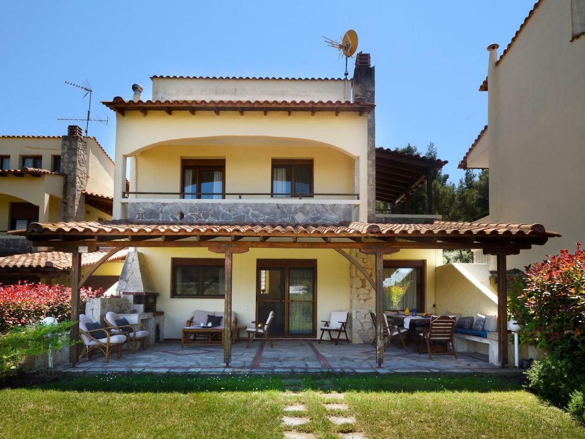 Sani Beach Villa Экстерьер фото