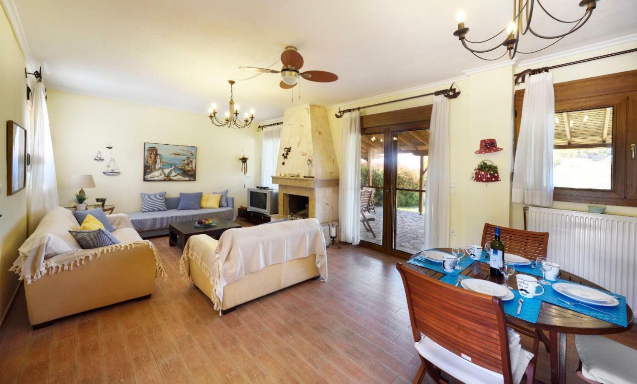 Sani Beach Villa Экстерьер фото
