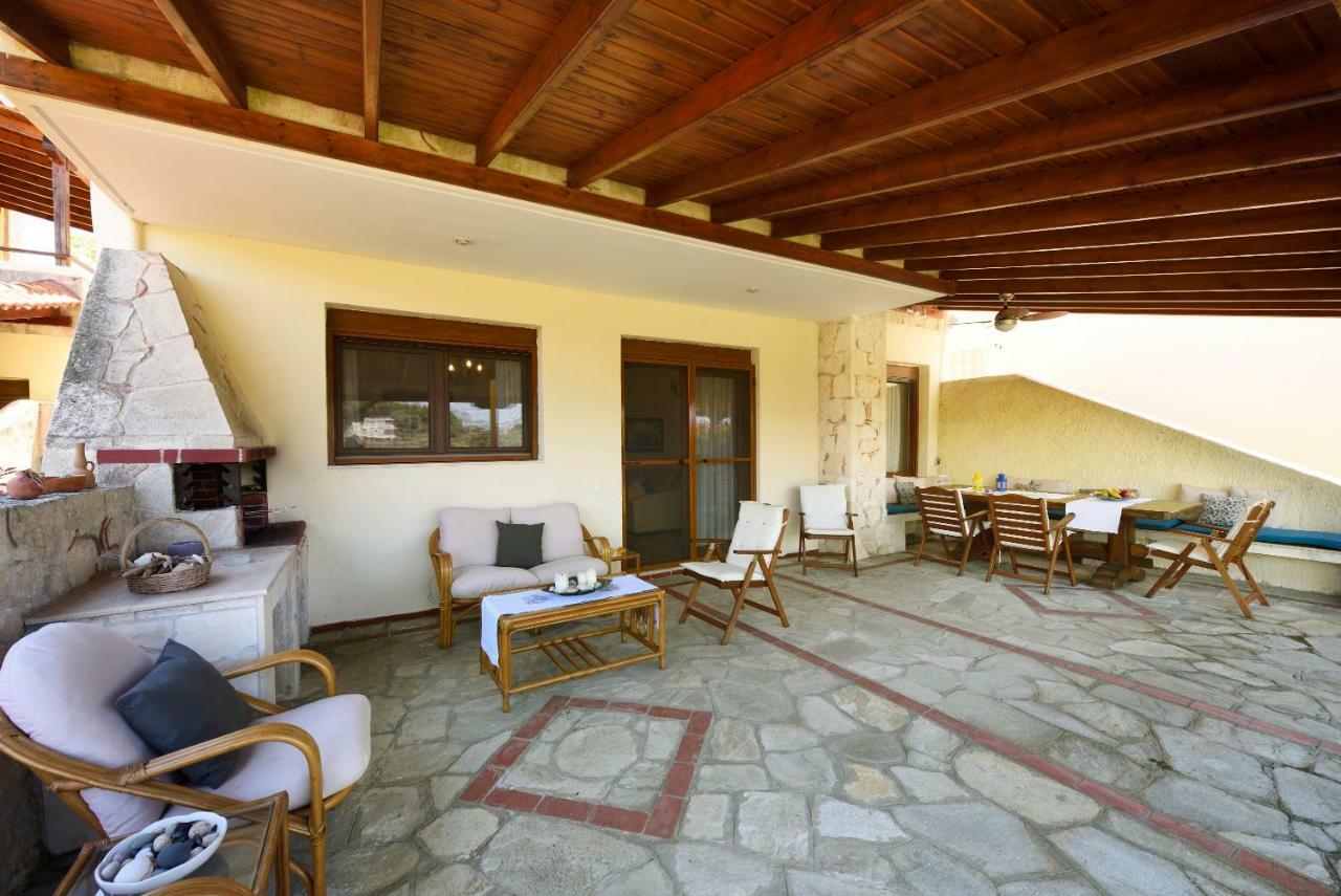 Sani Beach Villa Экстерьер фото